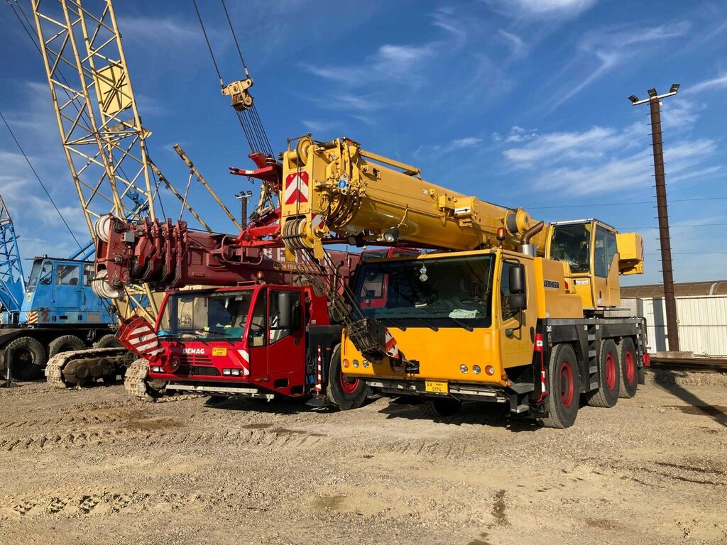 Automacarale Demag și Liebherr în terminalul Bernar Prod din Dornești